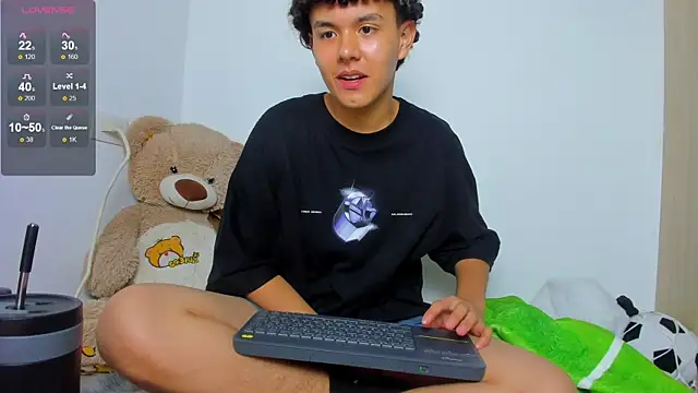 Zayn_Ross Live XXX-chat