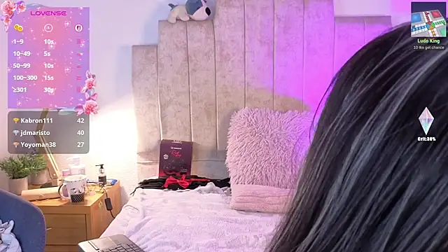Chat XXX en directo de Emily_hall19
