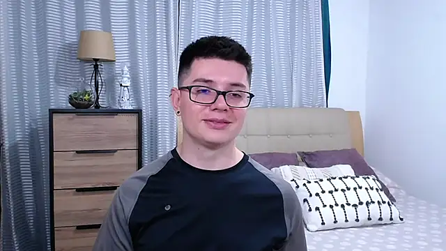 Živý XXX chat BlackFoXXX69