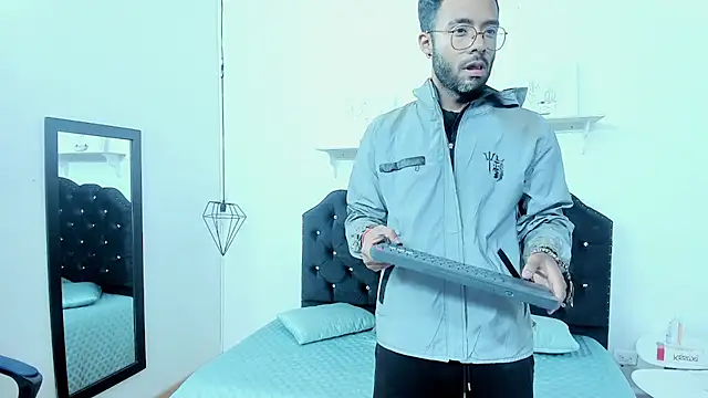 Arez_Vortex_ Adlı Modelin Web Kamerası Şovu