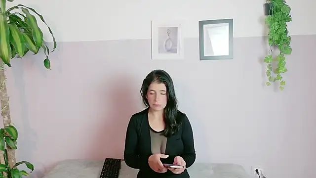 XXX chat uživo modela Zara_Fire