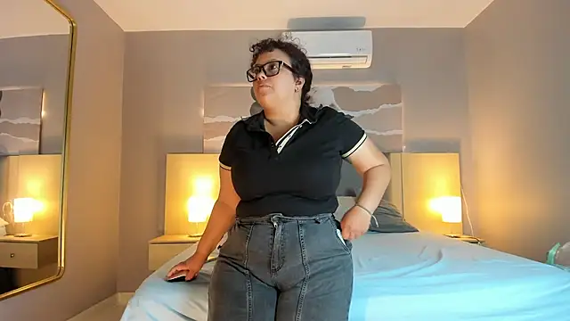 Zara_Holly_: απευθείας συνομιλία ΧΧΧ