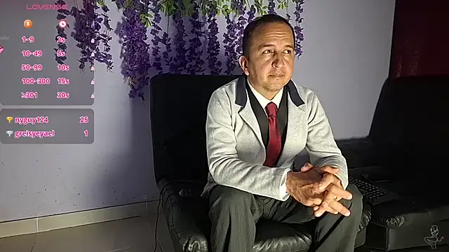 GreisyAndHazzan Live XXX-chat
