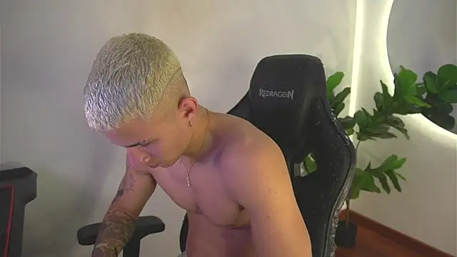 دردشة Thin_tommy01 الجنسية المباشرة