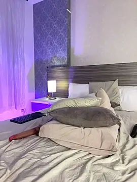 MiilaBlake Adlı Modelin Canlı XXX Sohbeti