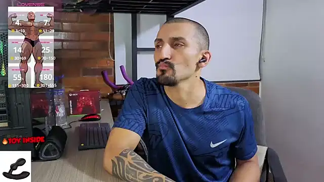 Chat XXX en directo de Marck_Muscle