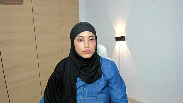 צ'אט XXX בשידור חי של LAY_LA_