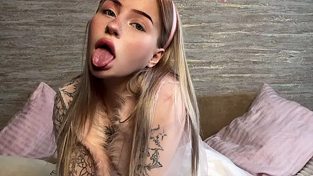 Chat XXX en directo de Khloy_white