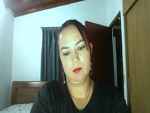 Chat XXX en directo de Roja_tentacion