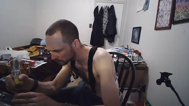 Chatroom XXX en direct de JohnnyMoves