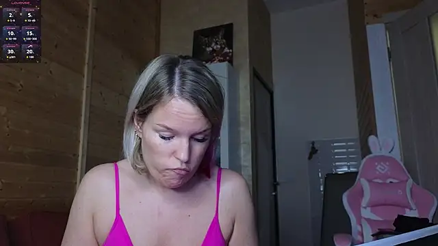 Lady_Shine's Live XXX Chat