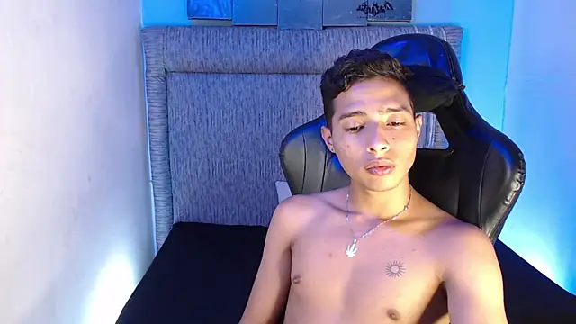 Yuztin_little_ Chat XXX live