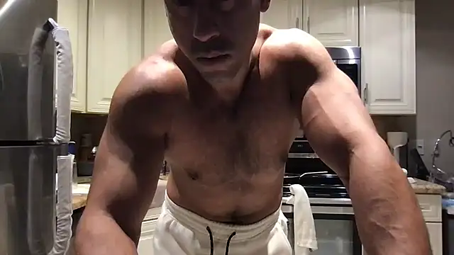 BigGuyMuscle 라이브 XXX 채팅