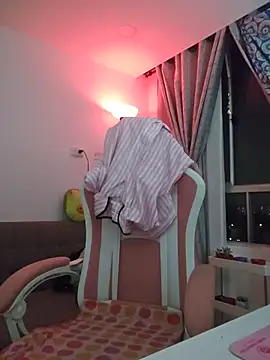 Chat +18 de azumiichan ao vivo