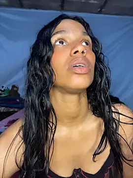 FlorSalvaje_ Chat XXX live