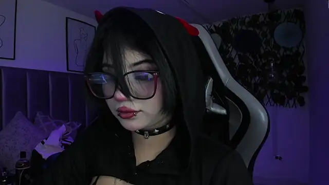 Chatroom XXX en direct de Kitty_Gang