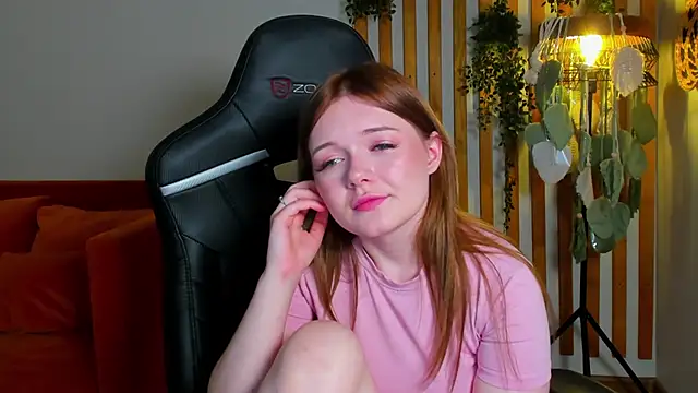 Chat XXX en directo de ElinaVale