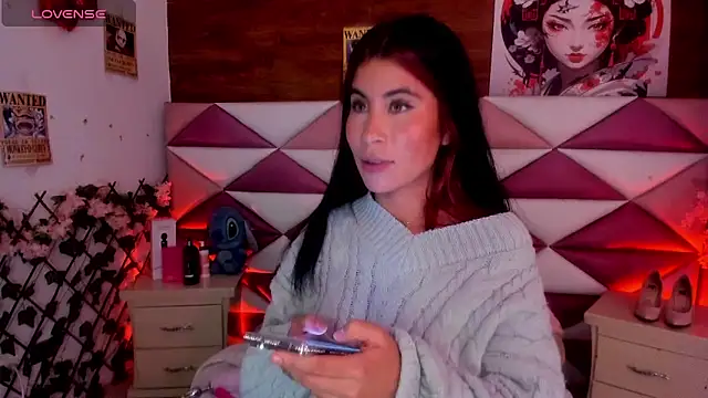Minami_Nakamura Adlı Modelin Canlı XXX Sohbeti