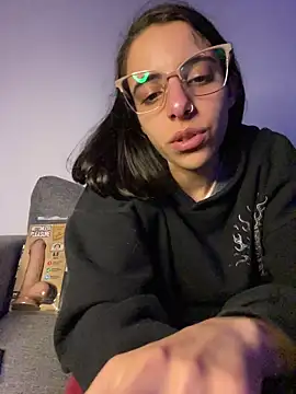 Poison_Ivy_29 – Live XXX-chat