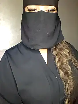 Queenhoiyam 现场XXX聊天