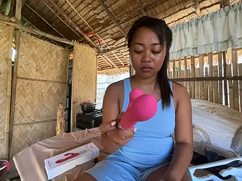 Juliet_official_pro's Live XXX Chat