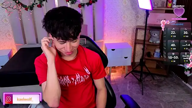 Chatroom XXX en direct de kaelwolf_tay