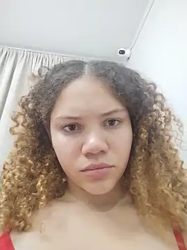 Chat +18 de RoouseSiren ao vivo