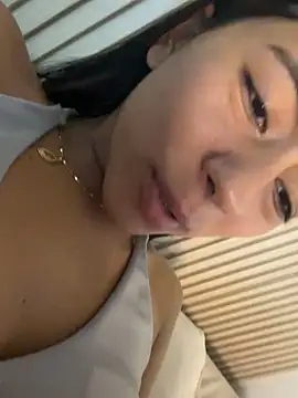 צ'אט XXX בשידור חי של Lilybeeth