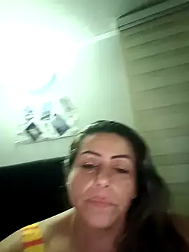 צ'אט XXX בשידור חי של maynor_1998