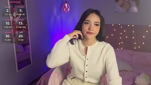 แชท XXX สดของ ela_petit