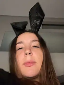 Czat XXX na żywo – AMORINHA_S2_