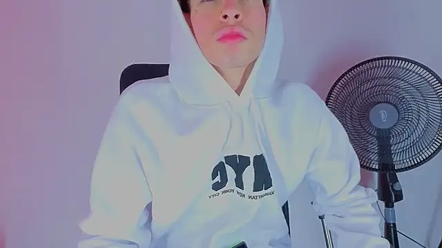 nova_salvatore Obrolan Langsung XXX