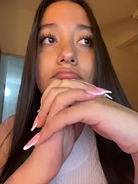 Chat XXX en directo de Nhefertary
