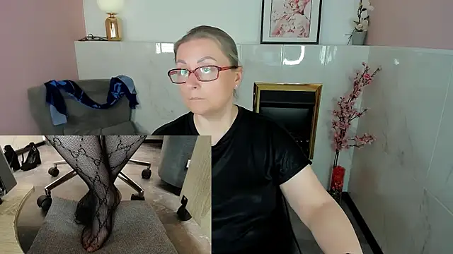 Alexandra_Kind: απευθείας συνομιλία ΧΧΧ
