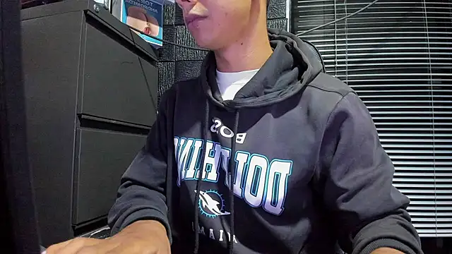 boy_bigcock24cm Obrolan Langsung XXX