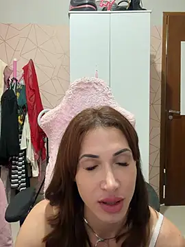 Chat +18 de Irresistible24 ao vivo