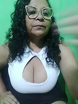 Amarantha25 Adlı Modelin Canlı XXX Sohbeti