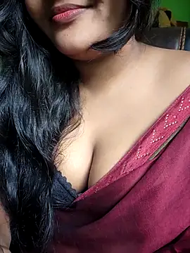 Aruna-1 Adlı Modelin Canlı XXX Sohbeti