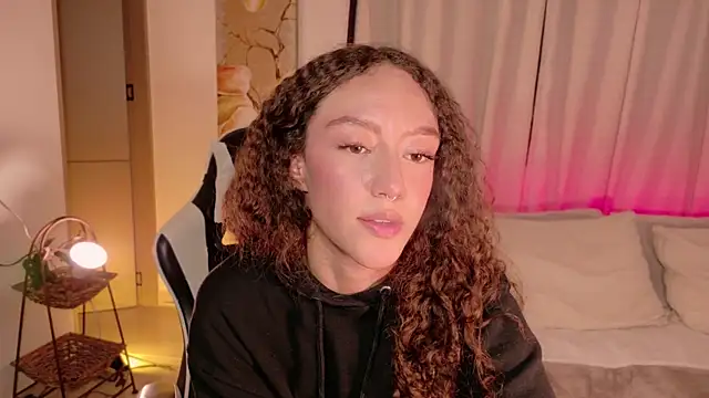 ChloeMoreti Live XXX-Chat