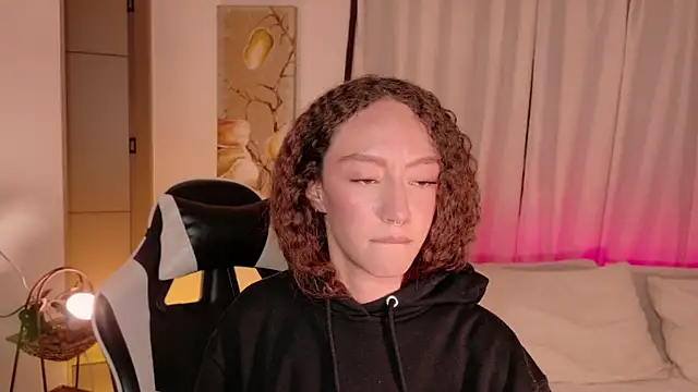 ChloeMoreti 现场XXX聊天
