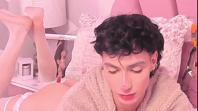 KylieMonnett Adlı Modelin Canlı XXX Sohbeti