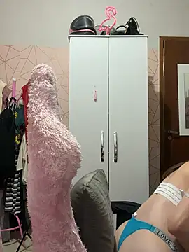 Irresistible24 Live XXX-chat