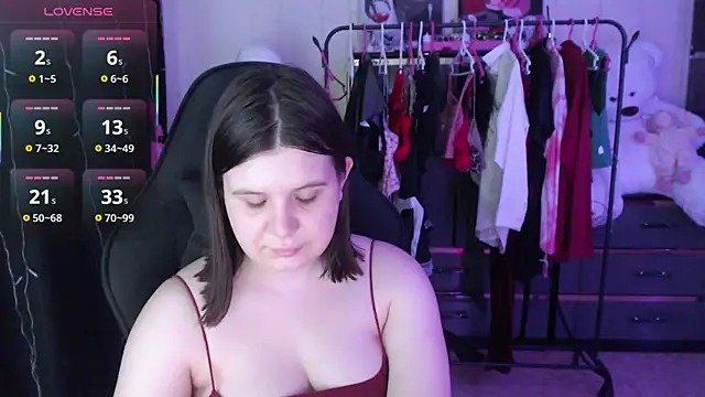 AmyVibess: онлайн-секс-чат
