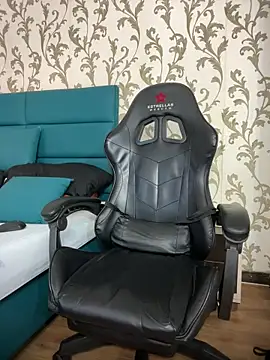 Živý XXX chat Dante_Goldt