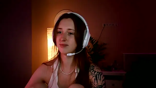 Chat +18 de she_tora69 ao vivo