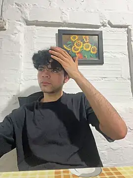 Axel-Mejia Adlı Modelin Canlı XXX Sohbeti