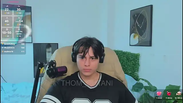 Thom_Ohtani: онлайн-секс-чат
