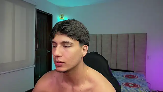 แชท XXX สดของ CHRIS_MORGAN1