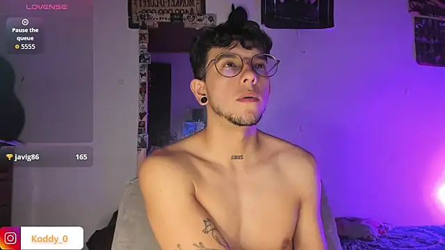 צ'אט XXX בשידור חי של koddy_0