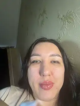 Naughtbaby_2025 Adlı Modelin Canlı XXX Sohbeti
